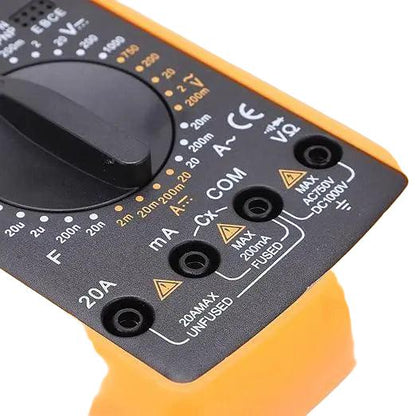 Oranje digitale multimeter DT9205A met zwart display en draaiknop, voor nauwkeurige elektrische metingen. Geschikt voor reparaties en technisch onderhoud in huishoudelijk en professioneel gebruik.