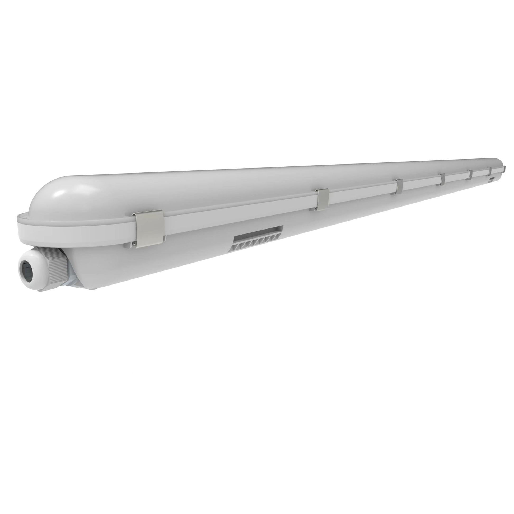 Een witte, waterbestendige LED-lamp met ribbelvormige diffuser en zichtbare montagebeugels, geschikt voor industriële verlichting. Zie ook de verpakking met technische specificaties en installatie-instructies.