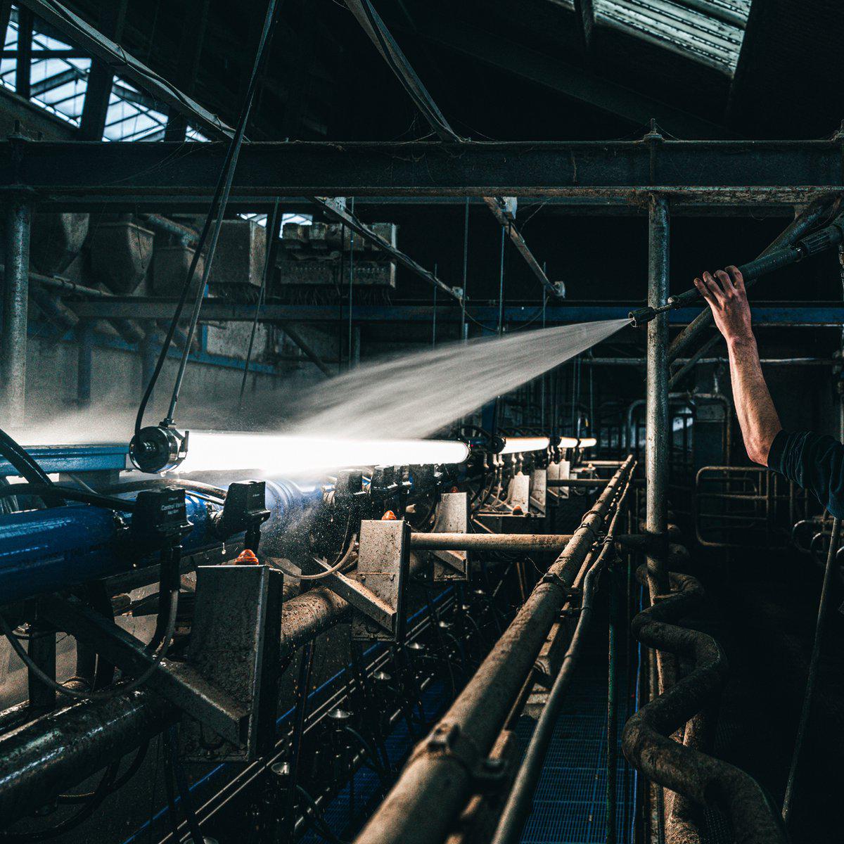 FarmPro LED TL armatuur 150 cm  - Agrarische LED TL verlichting  - Ammoniak- en waterbestendig  - IP69K