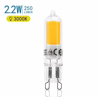 Gelijktijdig warmwitte LED-G4-lamp met glazen behuizing en zichtbare metalen contactpunten, geschikt voor energiezuinige verlichting in kasten en sfeerverlichting.