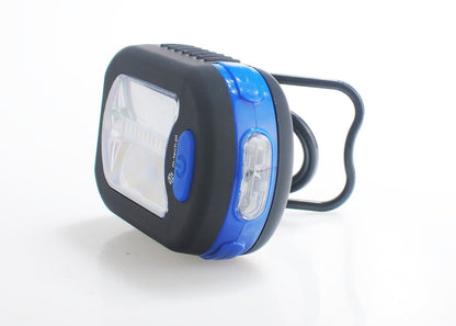 Een compacte, blauw-zwarte LED-lamp met een handige hanger, geschikt voor gebruik in de garage of bij nachtelijke werken. Het apparaat heeft een heldere verlichtingszone en een duidelijk merklogo.