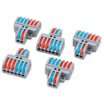 Grijze elektrische aansluitingen met rode en blauwe kleurmarkeringen, geschikt voor kabelverbindingen. Perfect voor DIY-projecten en elektrische installaties.