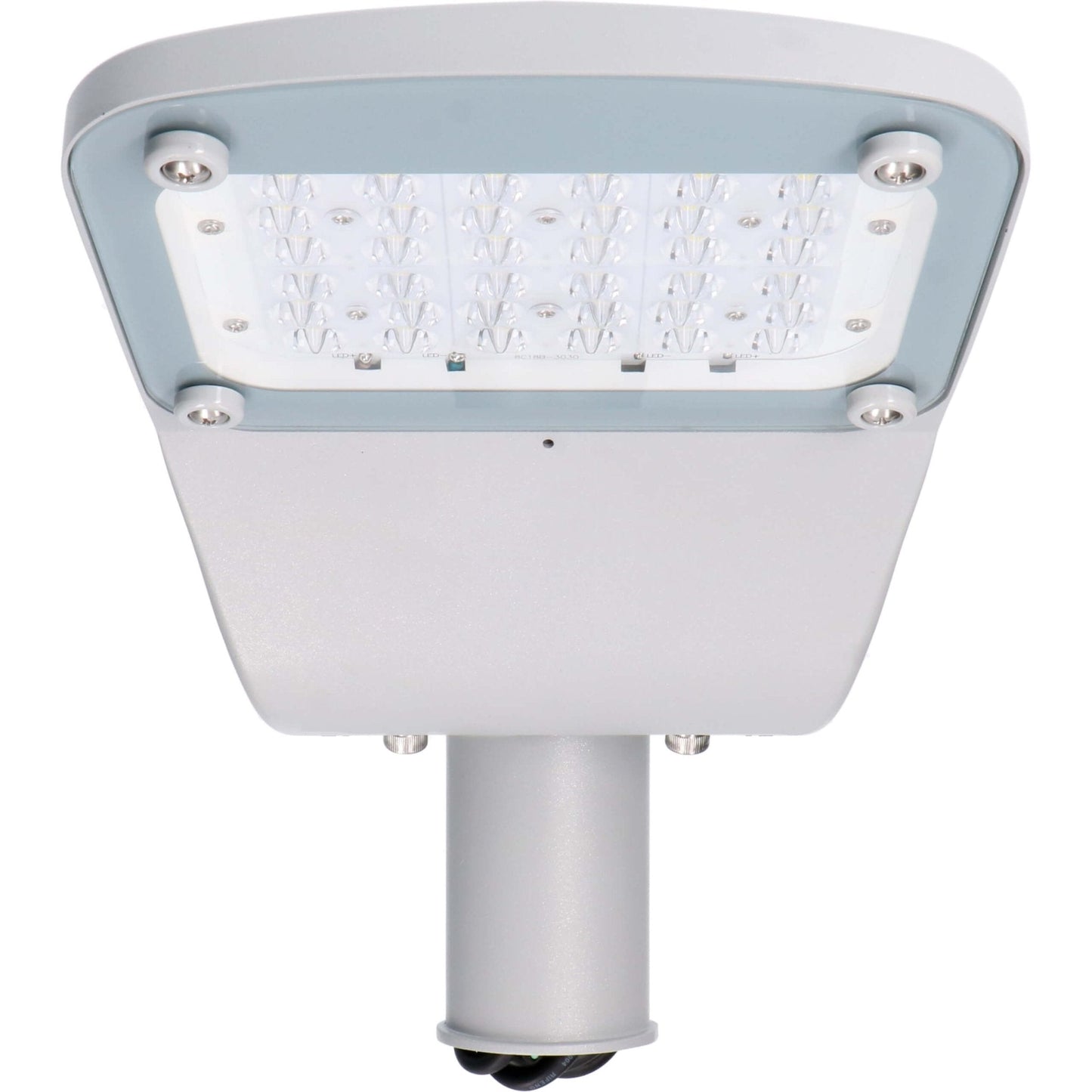 Een zilverkleurige LED straatverlichting met een rechthoekig lichtpaneel en zichtbare schroefverbindingen. Geschikt voor buitenverlichting en straatverlichting, met een modern, functioneel ontwerp.