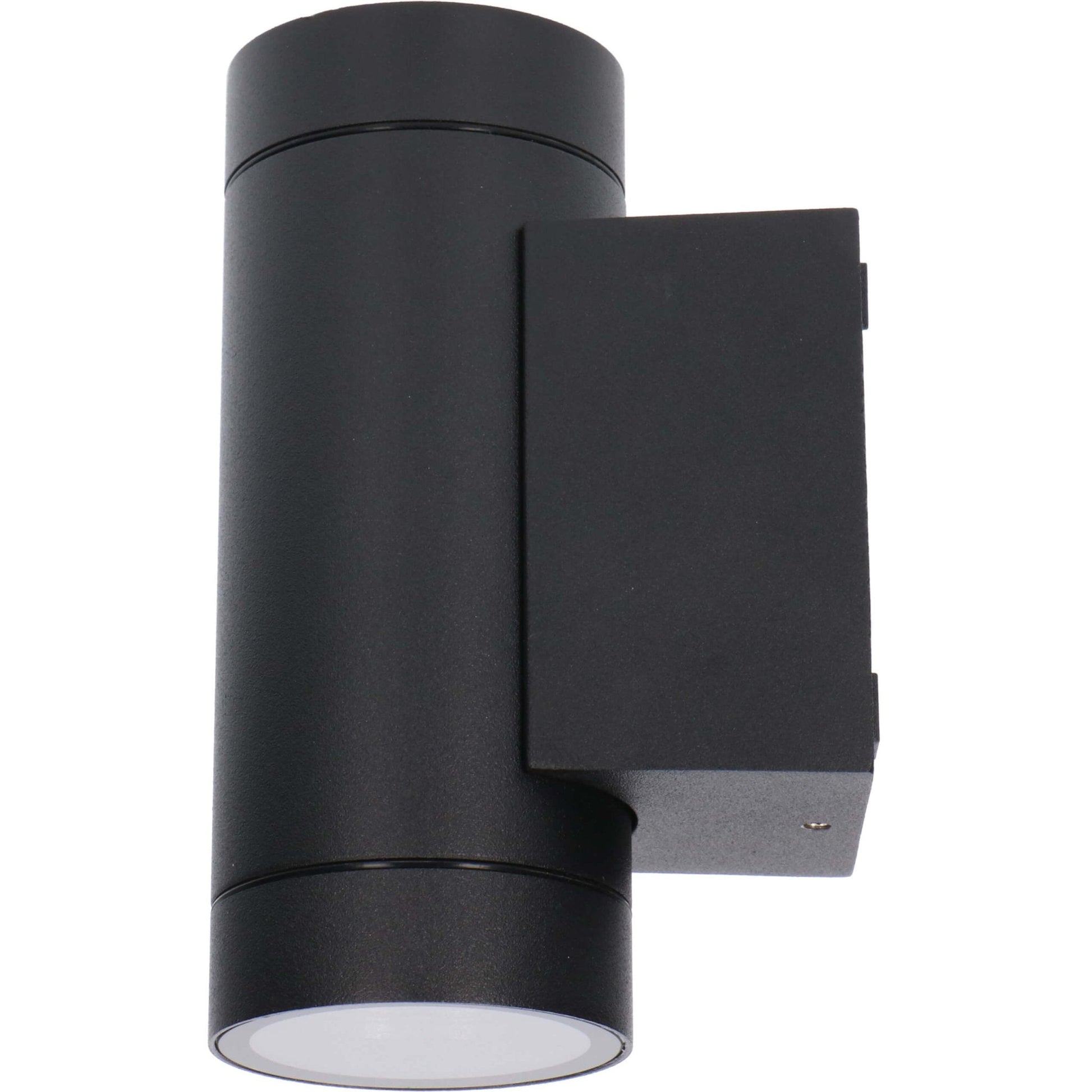 Zwart, cilindrisch buitenspot met warm wit licht, gemonteerd op een grijze bakstenen muur. Modern design voor buitenverlichting en tuinverlichting.