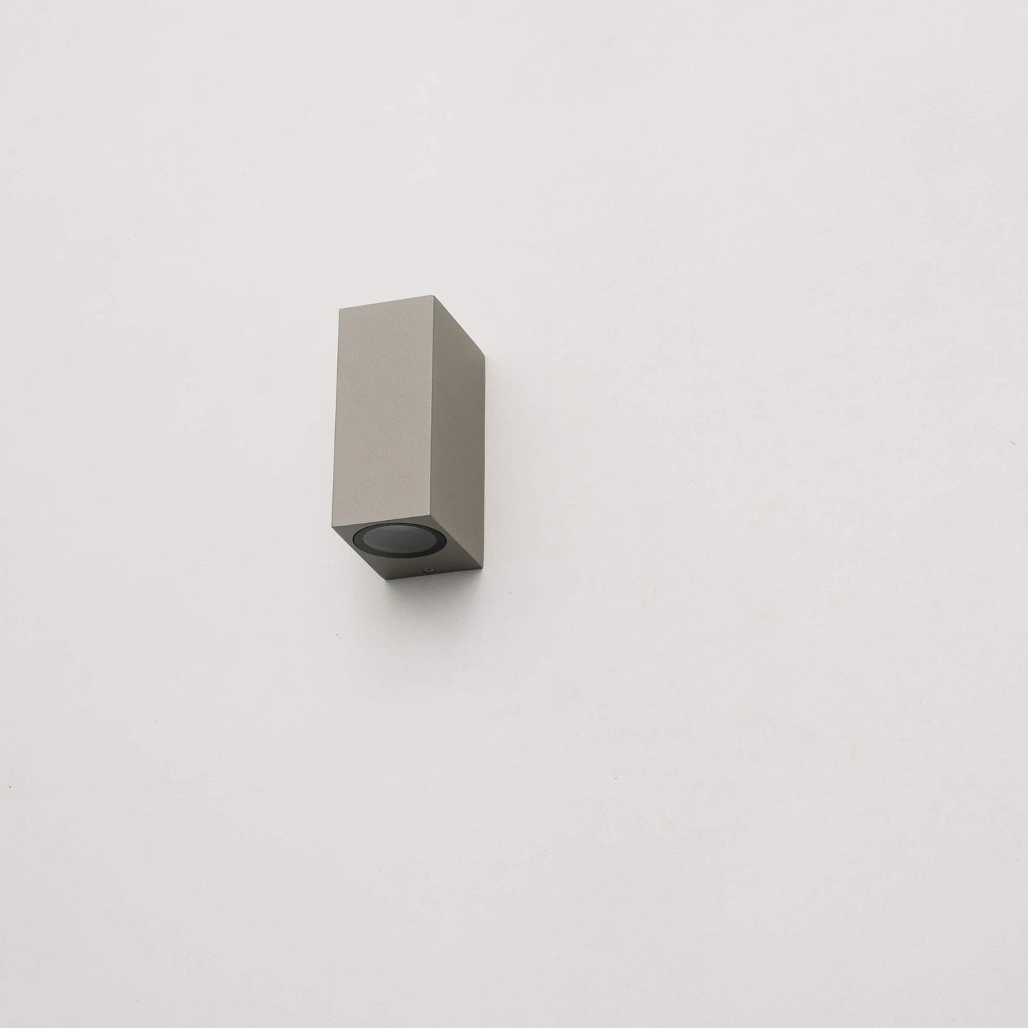 Comnox - Milaan - Wandlamp Buiten en Binnen - Spatwaterdicht IP44 - Aluminium Constructie - Warm of Koud Wit Licht - Rechthoekig Grijs