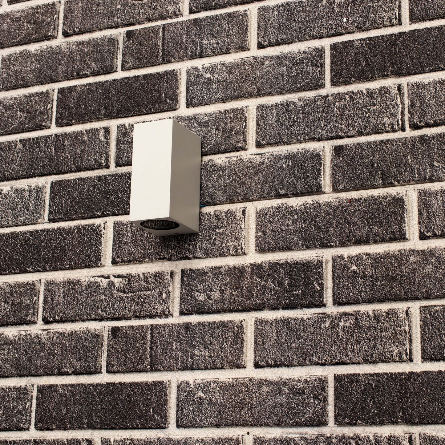 Comnox - NØRD Up&Down - LED's Light LED Buitenlamp met GU10 fitting - Rechthoek - IP44 - Wit - Milaan - Duurzame aluminiumwandlamp - 2‑richtingsverlichting - LED lamp, buiten, binnen