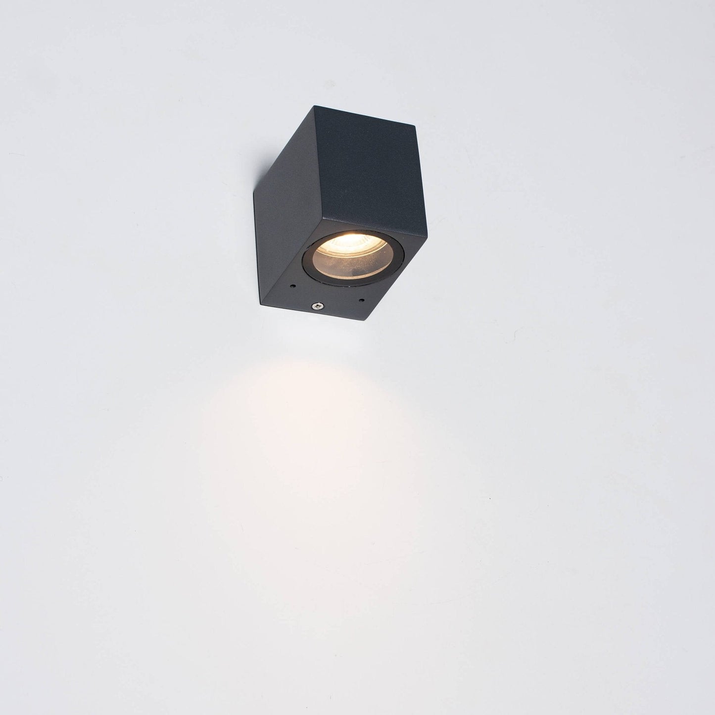Comnox - NØRD Down - LED Wandlamp Buiten - Weerbestendig & Duurzaam - GU10 Fitting - IP44 - Antraciet