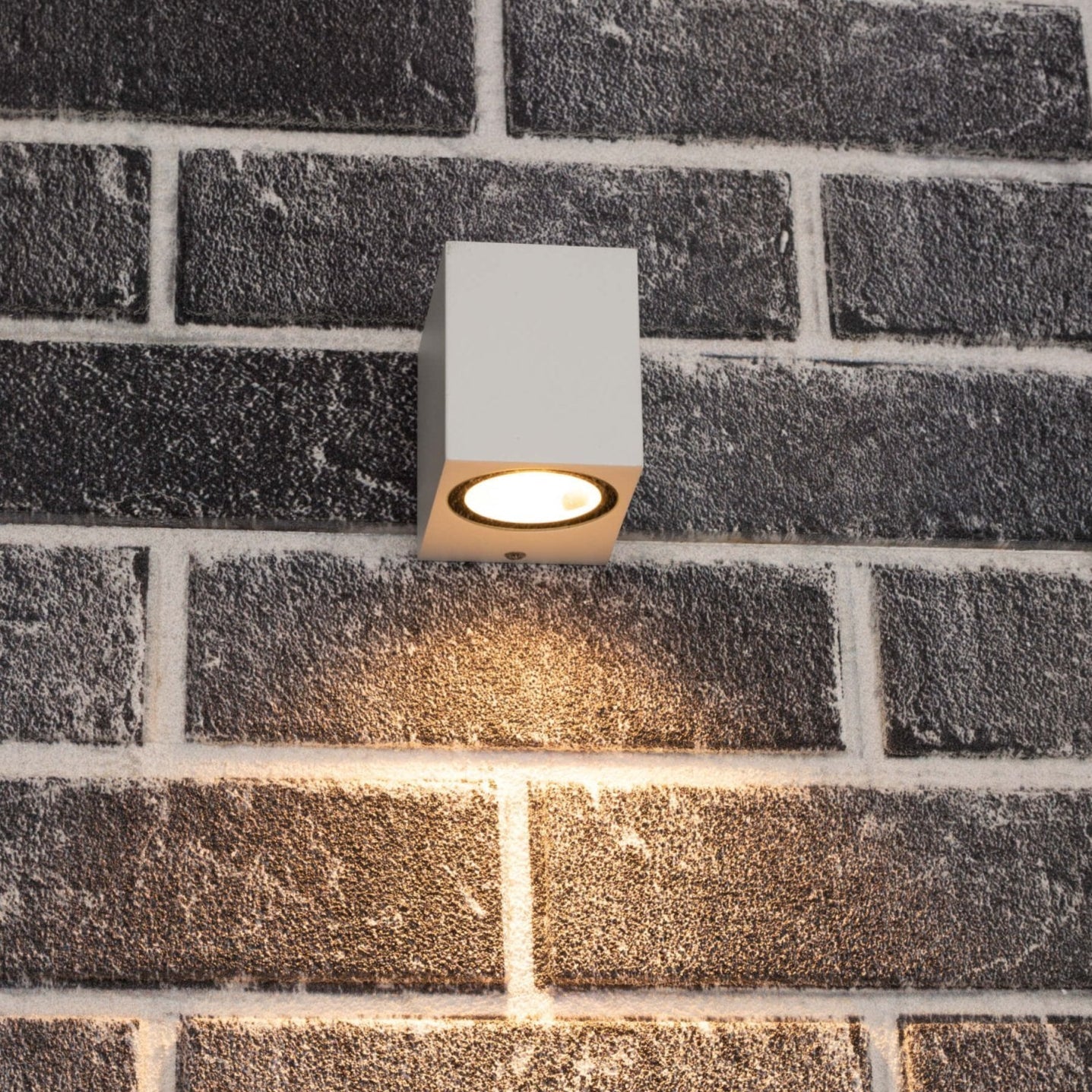 Comnox - NØRD Down - LED Wandlamp Buiten met GU10 fitting - Weerbestendig IP44 - Duurzaam aluminium - buitenverlichting - wit