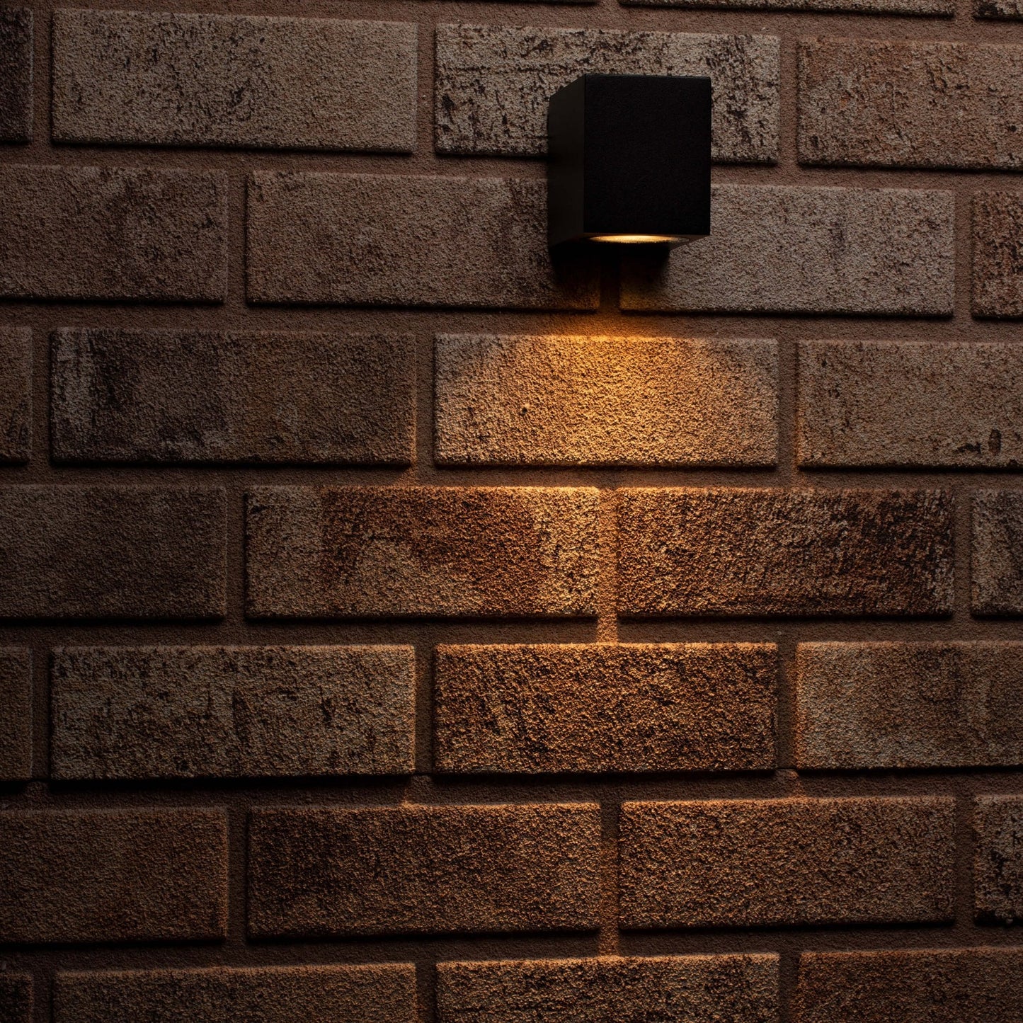 NØRD Down - LED's Light LED Wandlamp Buiten met GU10 fitting - Vierkant - IP44 - Zwart - Model Rome