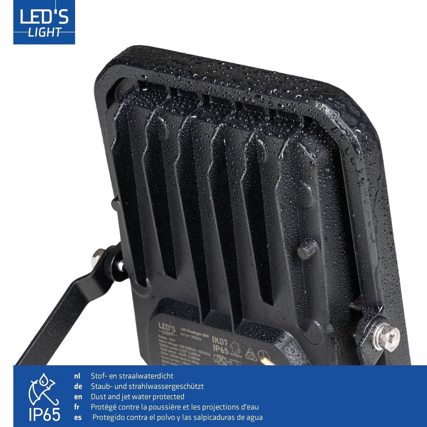 Zwart LED-verlichting met zichtbare kabel en schakelaar, geschikt voor buitenverlichting. Het apparaat heeft een glazen kap en een zichtbare merknaam op de achterkant.