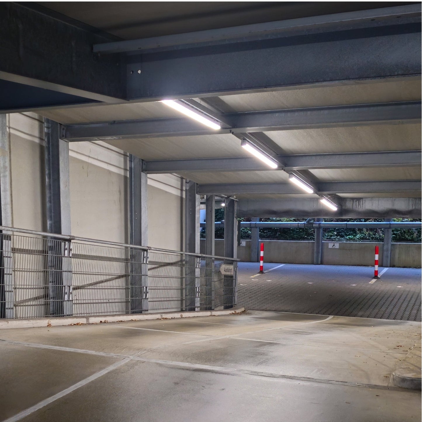 Comnox - LED TL lamp 120 cm - Direct helder licht voor lange ruimtes - Koppelbaar tot 10 lampen - Waterdicht IP65 - 36W 4320lm 4000K