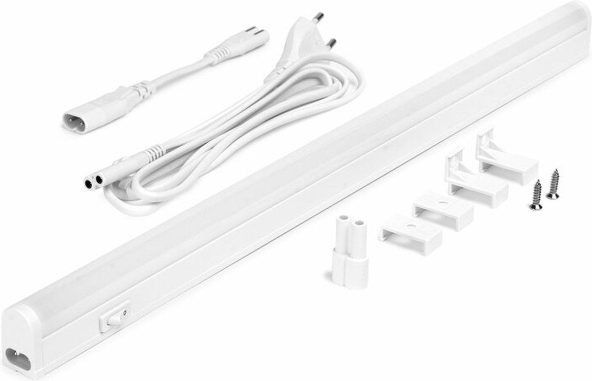 Een witte LED-bakverlichting met schakelaar, kabel en Europese stekker, inclusief montagebeugels en schroeven voor kasten of kasten. Ideaal voor onderkastverlichting en keukenverlichting.