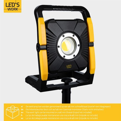 LED's Work 18V Acculamp Werklamp - Incl Adapters - LED Werklamp 5000lm – Klasse 3 • IP54 • IK08 • Dimbaar • Compatibel met Makita, Bosch, DeWalt & Metabo
