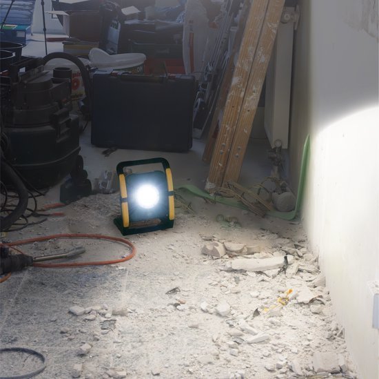 LED's Work 18V Acculamp Werklamp - Incl Adapters - LED Werklamp 5000lm – Klasse 3 • IP54 • IK08 • Dimbaar • Compatibel met Makita, Bosch, DeWalt & Metabo