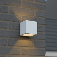 Comnox - Lumo Cube Wit - Modern design met verstelbaar lichteffect - IP65 wandarmatuur