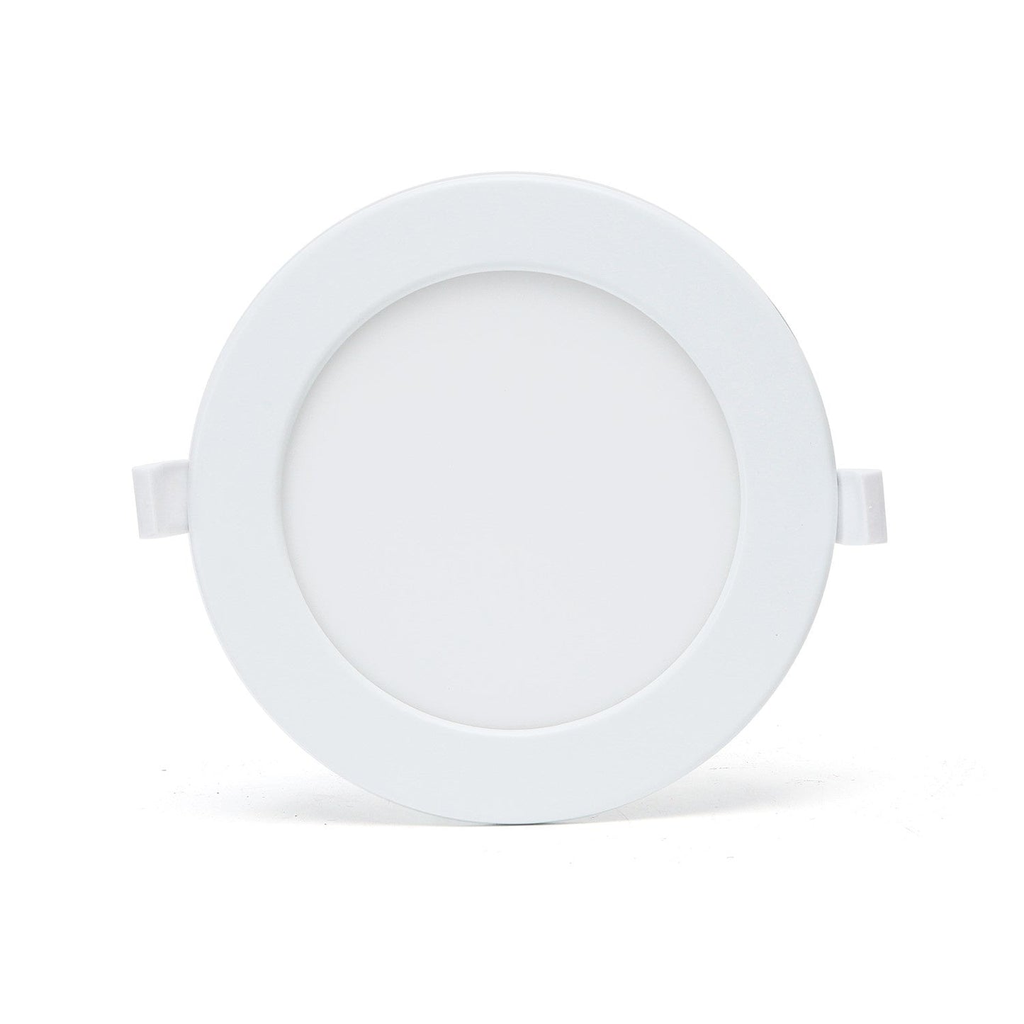 Een witte, ronde LED-plafondlamp met warm wit licht, uitgerust met app-gecontroleerde CCT-functie van 3000K tot 6500K, ideaal voor moderne interieurs en slimme verlichtingsoplossingen.