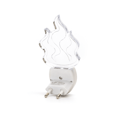 Een transparante, vlamvormige nachtlamp met een witte stekkerbasis, geschikt voor slaapkamerdecoratie. Ideaal als sfeerverlichting voor kinderkamers of als nachtlampje.