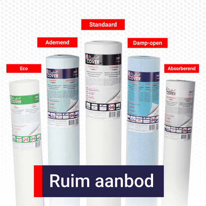 Een witte, opgerolde FlexiCover-afdekking van Standard Cover, geschikt voor decoratieve doeleinden. Zichtbaar label met merknaam en productcode op de rol.