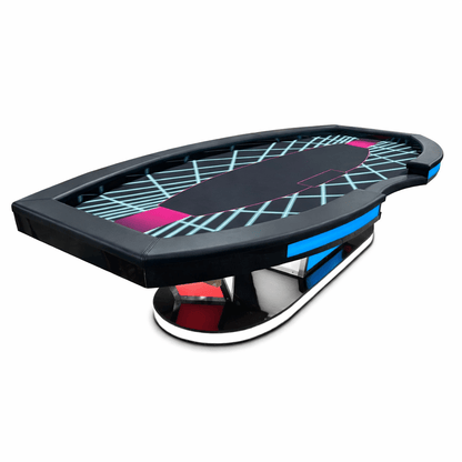 Een futuristisch poker-tafelmodel met glanzend zwart frame, neonblauwe en roze verlichting, en een gestreept speelvlak. Ideaal voor gaming-ruimtes of casino-achtige decoraties.