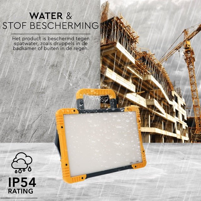 LED’s work PRO werkt als professionele, draagbare werklamp met een robuust geel en zwart frame. De lamp heeft een handvat voor gemakkelijke transport en is geschikt voor bouw- en reparatiewerkzaamheden.