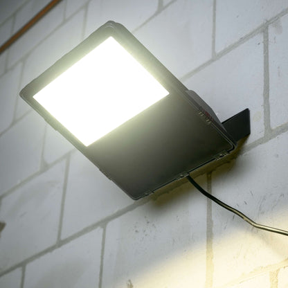 Premium LED Floodlight 100W - Levensduur van 30 jaar - IP66 Waterdicht - 16000 lm
