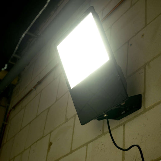 Premium LED Floodlight 300W - Levensduur van 30 jaar - IP66 Waterdicht - 50000 lm