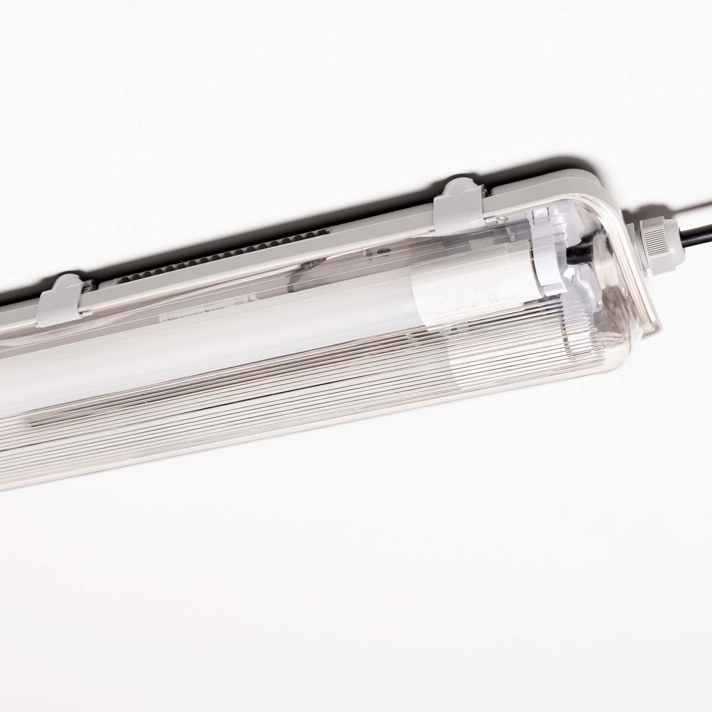 Comnox - Proventa - Dubbele LED TL verlichting 60 cm - Energiezuinig - Duurzaam - 2160 lumen - IP65 - 2 x 18W