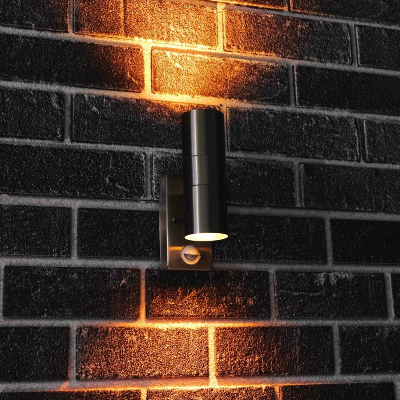 LED's Light RVS LED Buitenlamp met Bewegingssensor - 2 lichts up & down - IP44 - Zilver