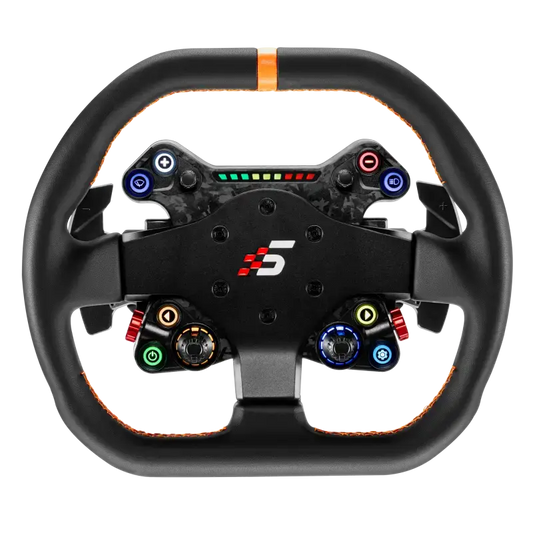 Zwart racestuur met oranje contrastnaden en kleurrijke LED-knoppen, uitgerust met een centraal logo en multifunctionele bediening voor virtuele racegames. Geschikt voor gaming en simulaties met hoge precisie.