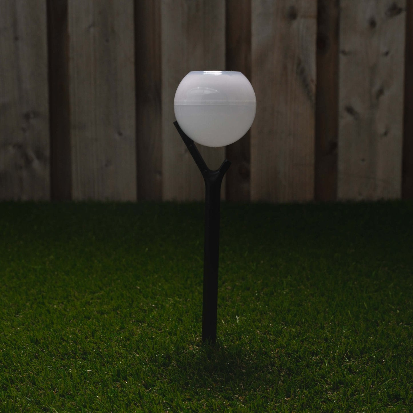 Solar LED Tuinlamp met sensor - Nice - Draadloos - Warm wit - Auto aan/uit - 40 cm
