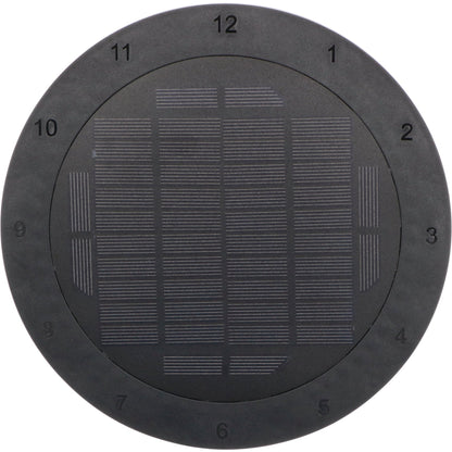 Zwart, ronde zonneklok met duidelijke witte cijfers en een zichtbare zonnecel. Geschikt voor zonnepanelen en energiezuinig gebruik in de tuin of op het bureau.