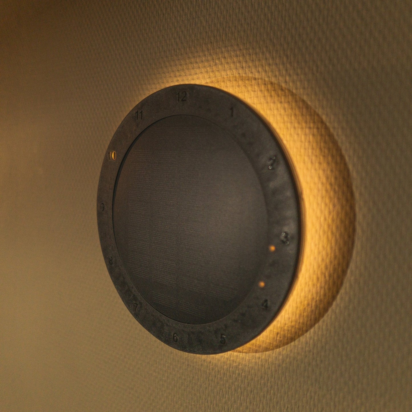 LED's Light Solar Wandklok voor Buiten - Draadloos op zonne-energie - Automatisch aan/uit - 22 cm