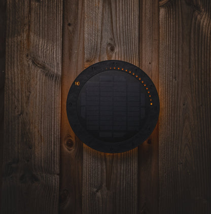 LED's Light Solar Wandklok voor Buiten - Draadloos op zonne-energie - Automatisch aan/uit - 22 cm