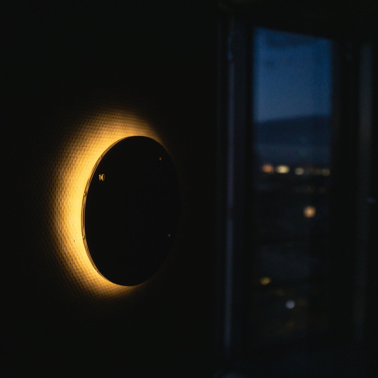 LED's Light Solar Wandklok voor Buiten - Draadloos op zonne-energie - Automatisch aan/uit - 22 cm