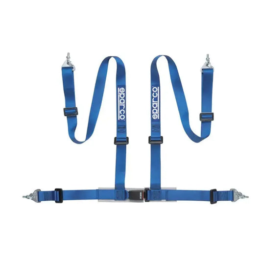 Zwart Sparco veiligheidsgordijn met zichtbare logo’s en metalen bevestigingspunten, geschikt voor raceauto’s en motorsport. Robuust materiaal voor hoge prestaties en veiligheid tijdens rijden.