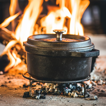 Zilverkleurige metalen deurkruk met minimalistisch windmolenontwerp. Geschikt voor moderne interieurstijlen en kasten, met een gladde, gepolijste oppervlakte en duidelijke lijnen.