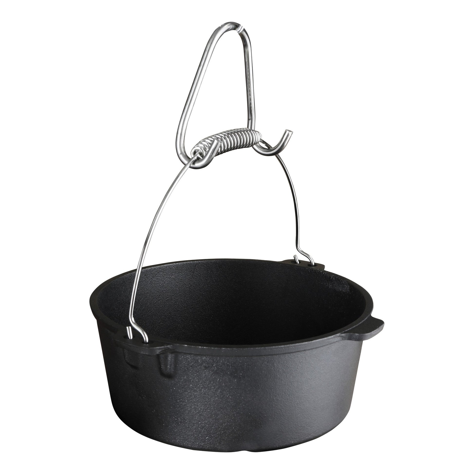 Zwarte kookpan van gietijzer met een zichtbare, zilverkleurige metalen handgreep en een opvallende spiraalconstructie. Geschikt voor kampvuur en outdoor koken, met een robuust ontwerp voor duurzame gebruik.