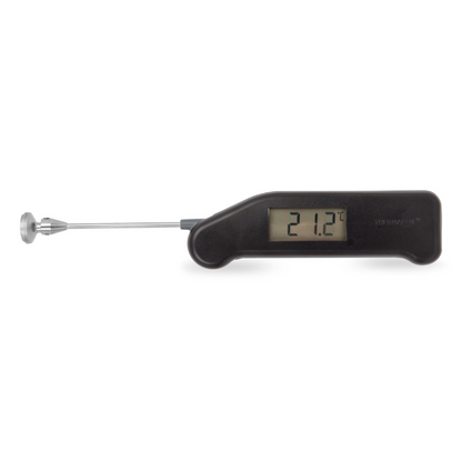 Een zwarte digitale thermometer met zilverkleurige metalen sensor, waarop 234°C te zien is. Geschikt voor precisieke temperatuurmeting bij kook- en baktoepassingen.