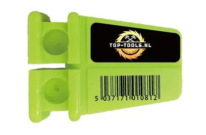 Groene plastic schuifstukken voor kasten, met vierkante gaten en glad oppervlak. Geschikt voor DIY-projecten en meubelonderdelen, zichtbaar op witte achtergrond.