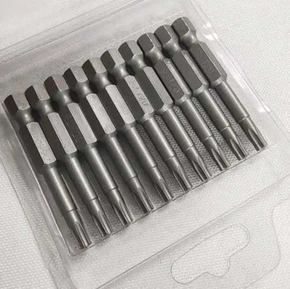 Zilverkleurige schroevendraaiers met kruisvormige koppen en hexagonale handgrepen, geschikt voor precisiewerkzaamheden. Metalen tools met duidelijke merkstempels voor professioneel gebruik.
