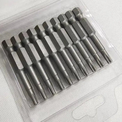 Zilverkleurige schroevendraaiers met kruisvormige koppen, geschikt voor elektrische schroevendraaiers. Metalen bits met duidelijke merkstempels, perfect voor precisie- en reparatiewerkzaamheden.