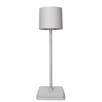 Een minimalistische grijze tafellamp met cilindrisch scherm en rechte steel, geschikt voor moderne slaapkamer- of woonkamerdecoratie. Geïntegreerd met een stabiele vierkante voet voor stijlvolle verlichting.