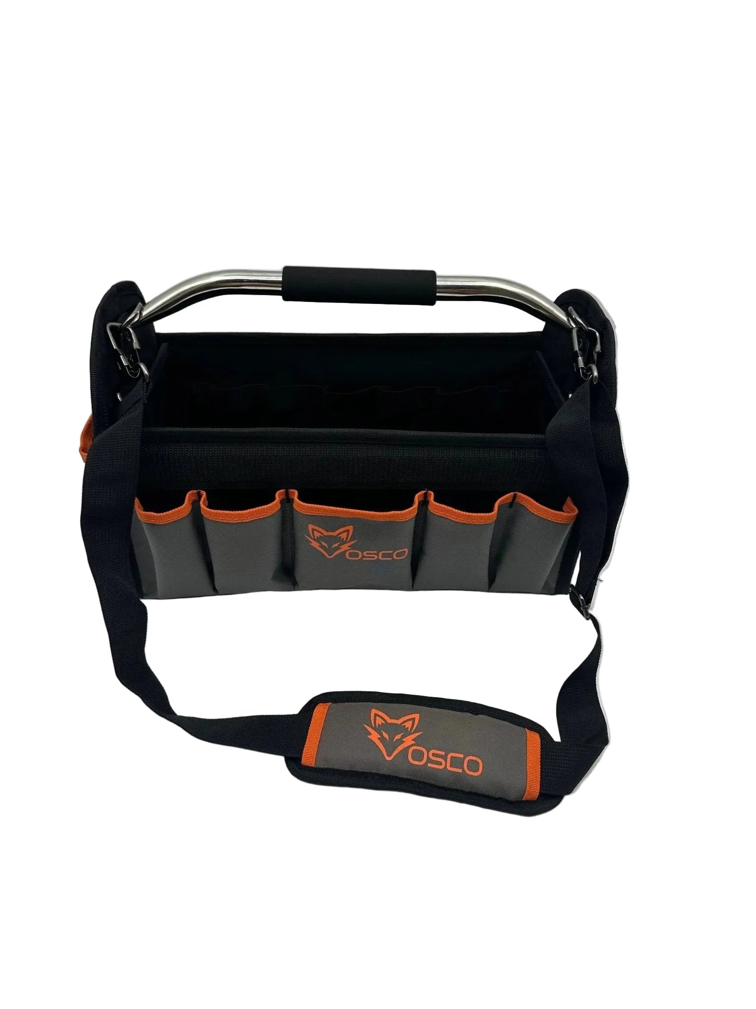 De zwarte OSO toolbag met oranje accenten en metalen handvat is gemaakt van stevig materiaal en heeft meerdere zakken voor gereedschap. Ideaal voor professionals en DIY’ers die op zoek zijn naar een praktische, draagbare oplossing voor hun werkplek.