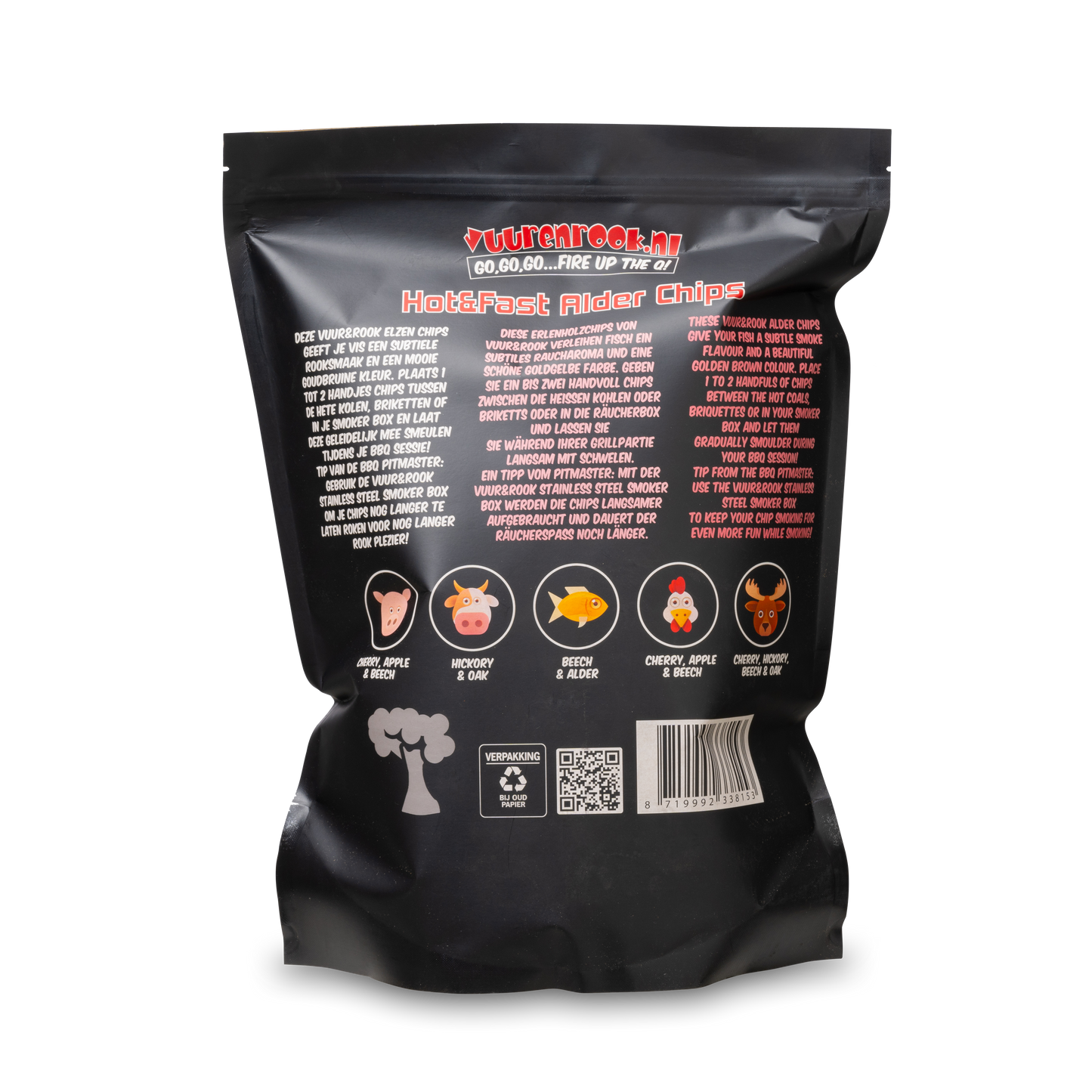 Zwarte verpakking met transparante venster van Hot&Fast Alder Chips, 1,5 kg, voor snelle en warme barbecue. Zichtbare houtsnippers en merklogo op de voorkant.