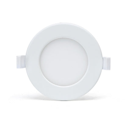 Een witte, ronde inbouwspot met warm wit licht, uitgerust met een smartphone-app voor afstandsbediening. Geschikt voor moderne interieurs en flexibele verlichting.